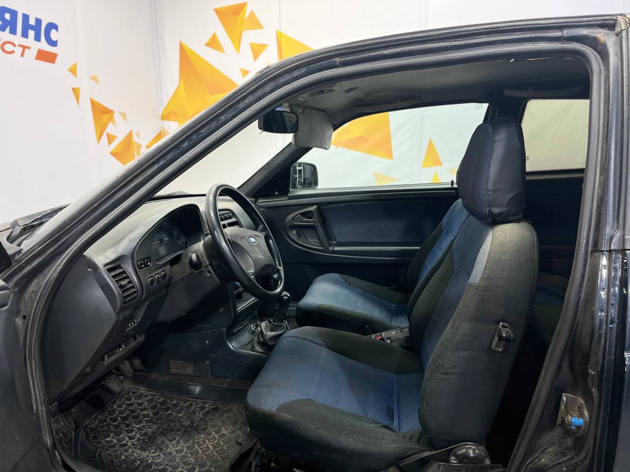 LADA 2112