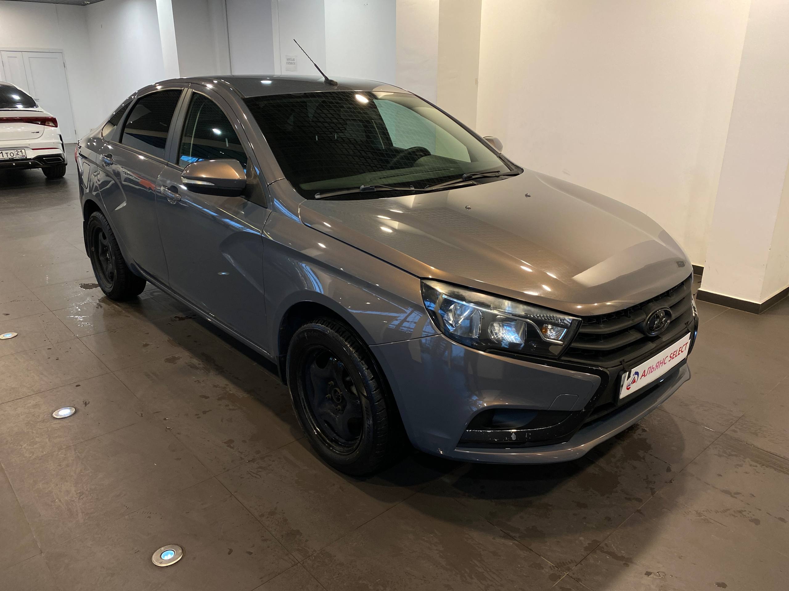 LADA VESTA