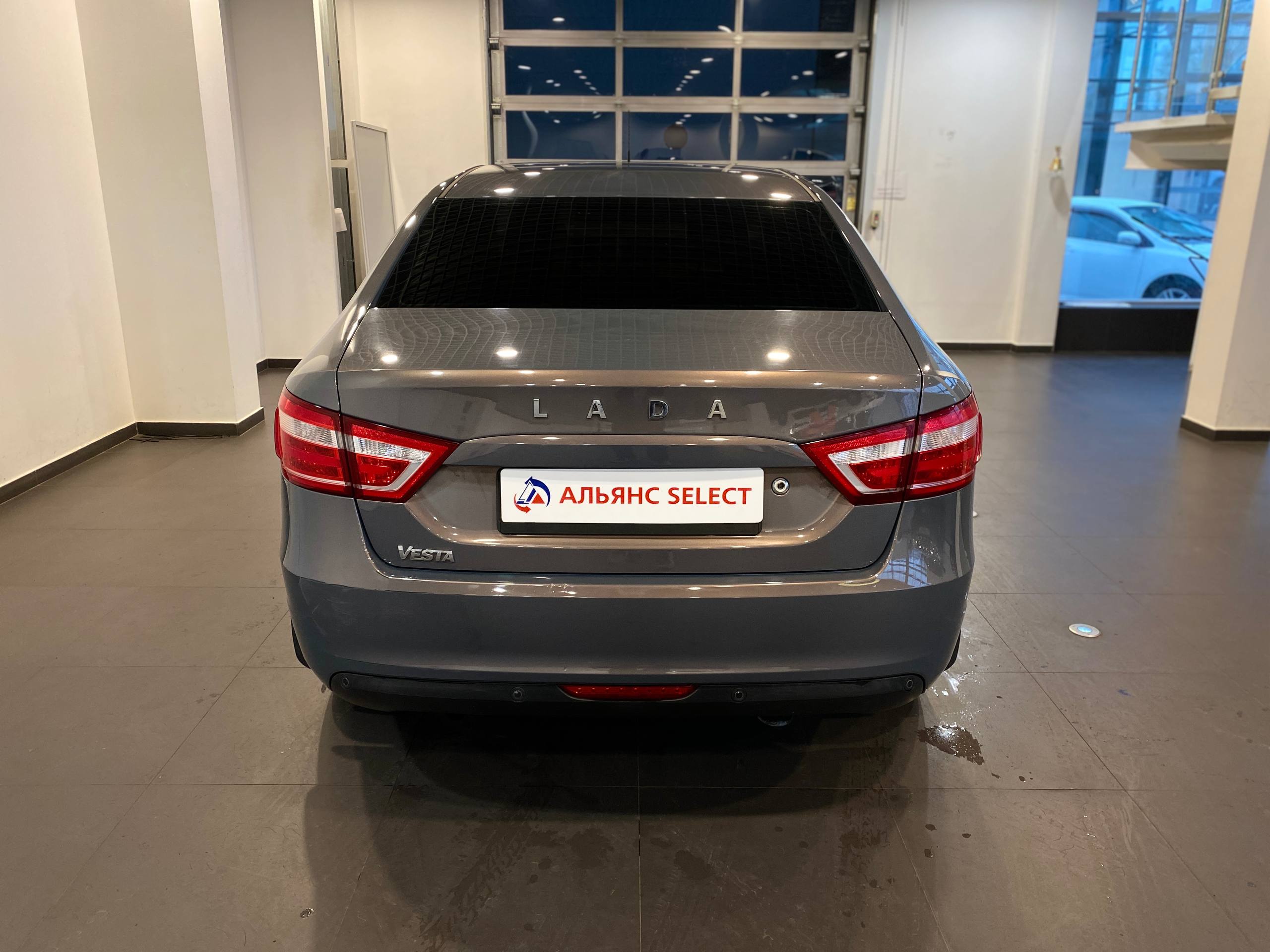 LADA VESTA