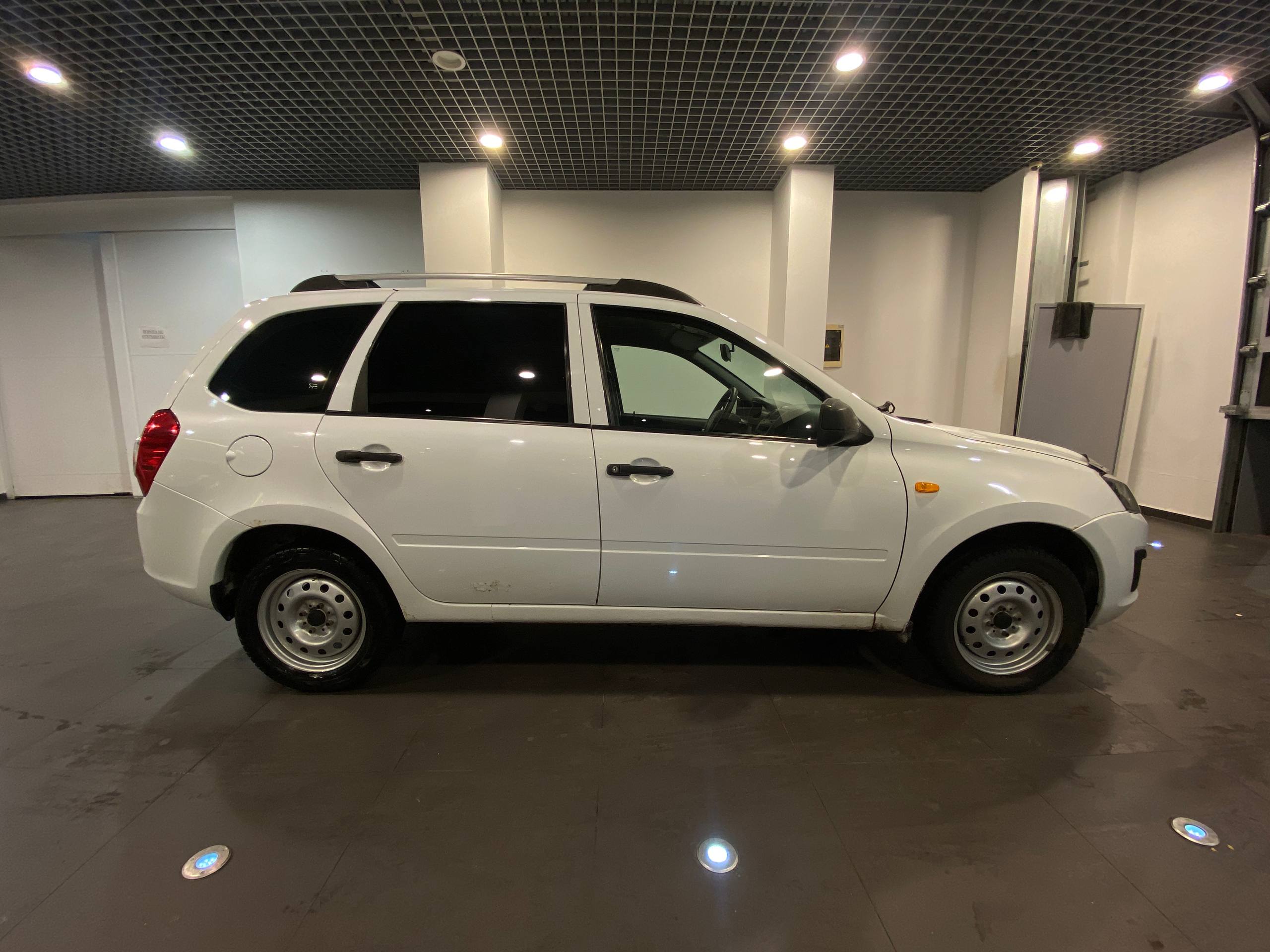 LADA KALINA