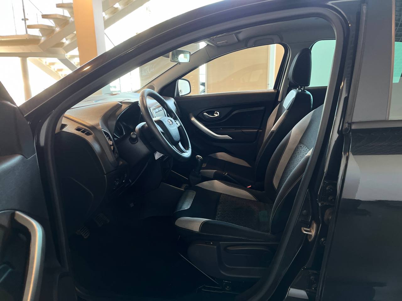 LADA XRAY