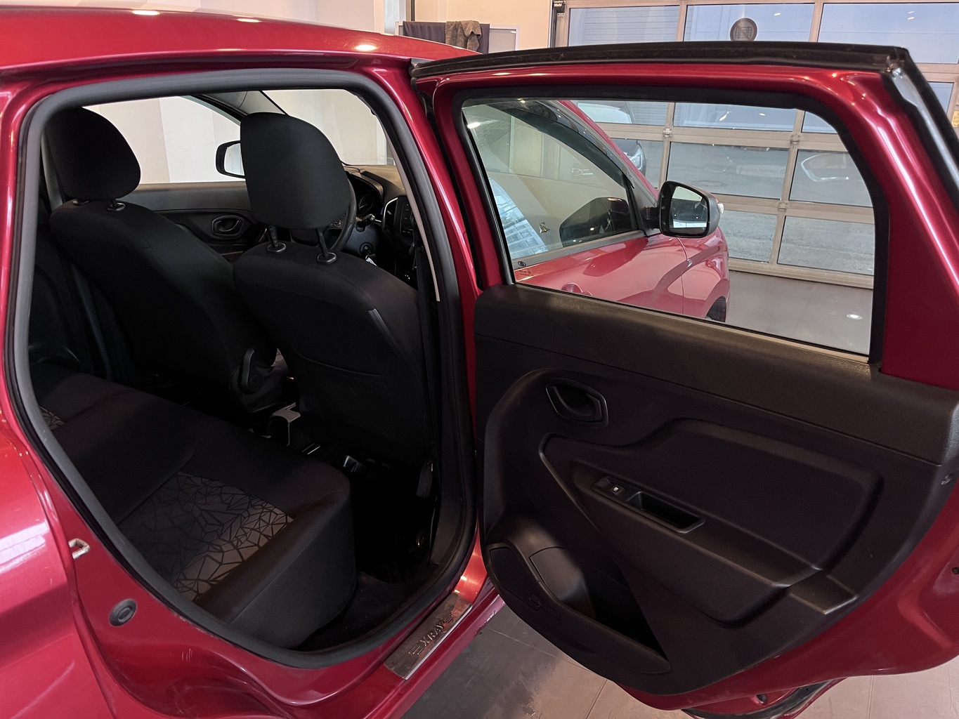 LADA XRAY