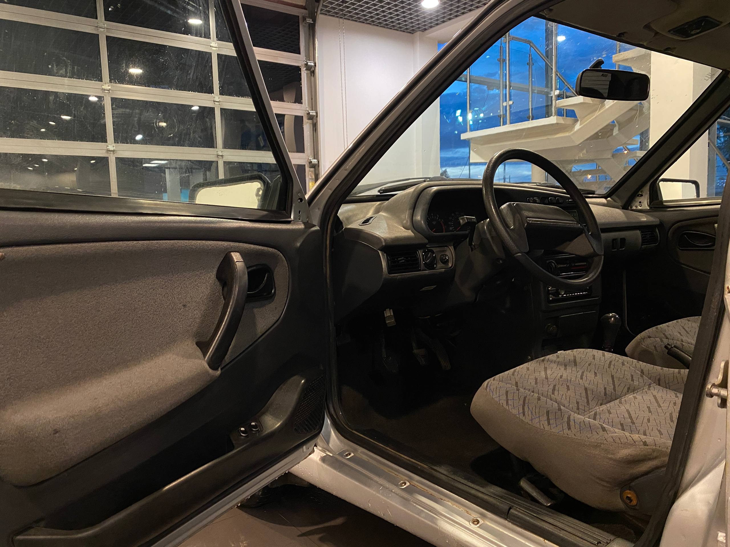 LADA 2115