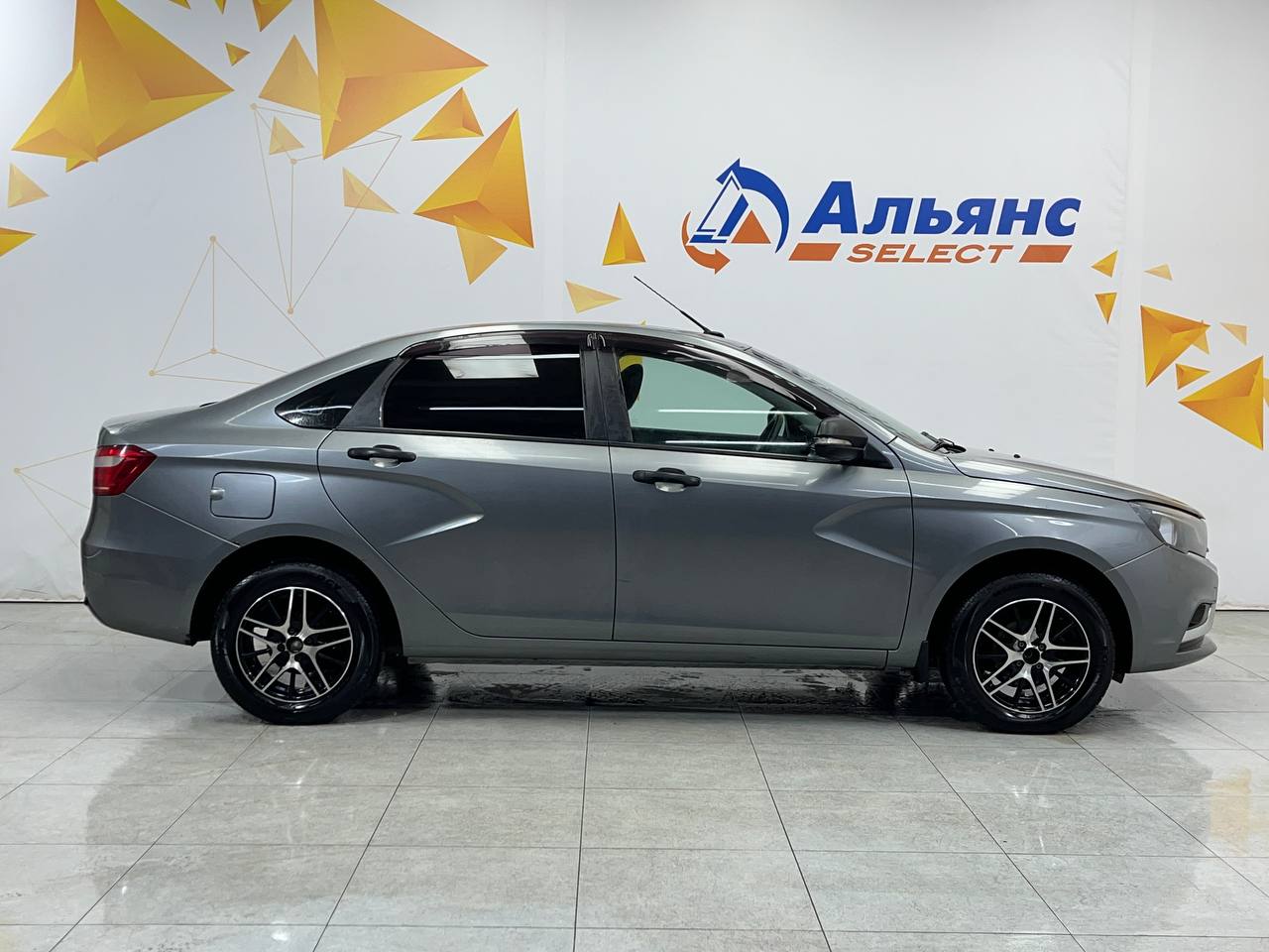 LADA VESTA
