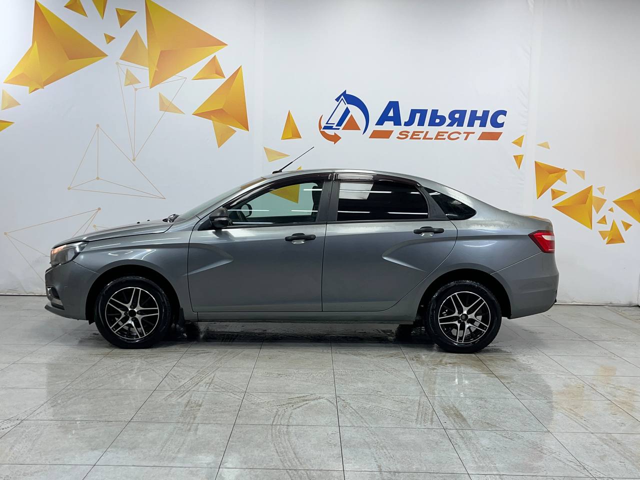 LADA VESTA