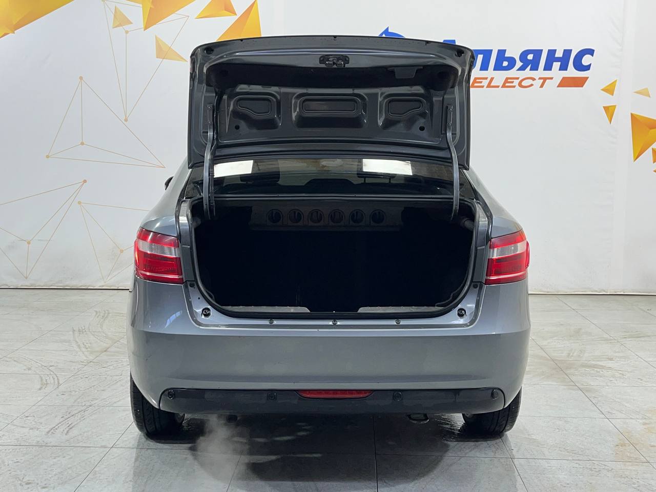LADA VESTA