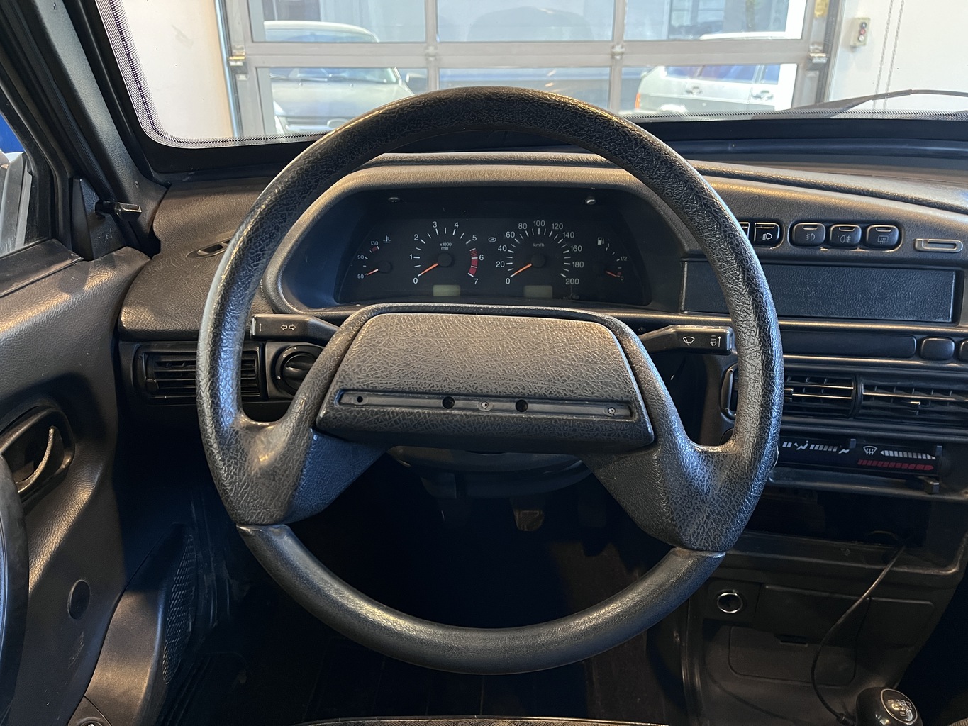 LADA 2115