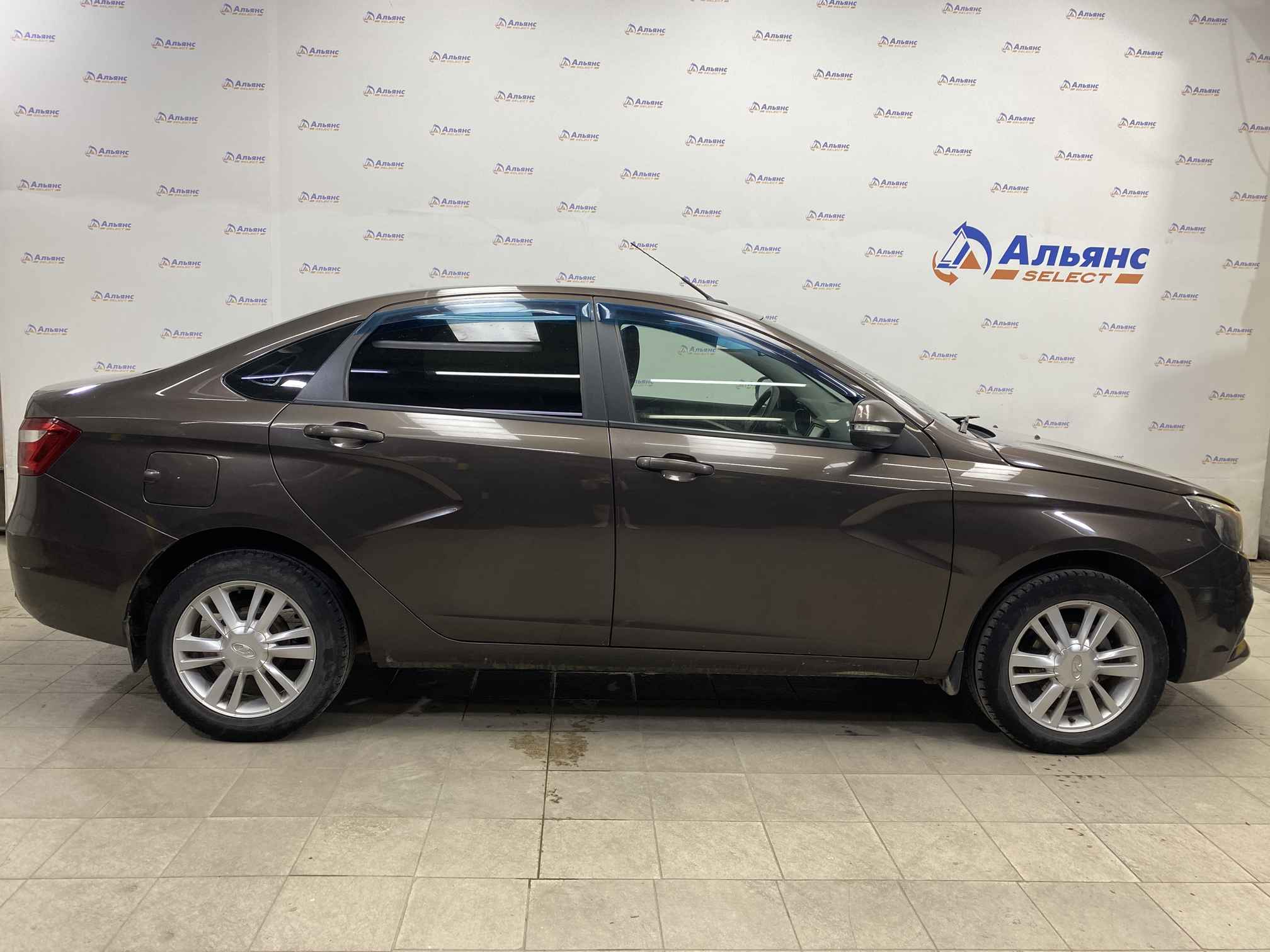 LADA VESTA