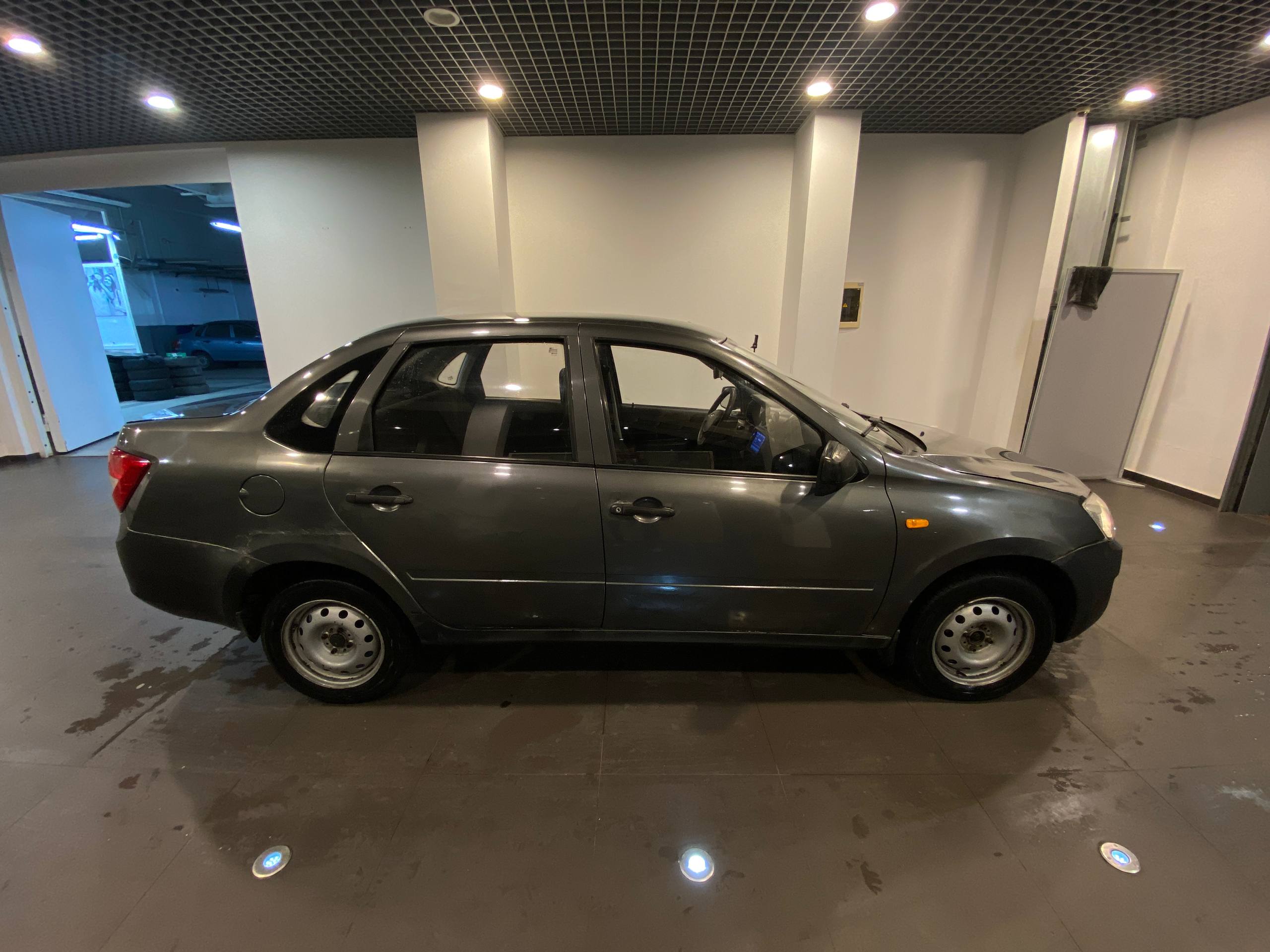 LADA GRANTA