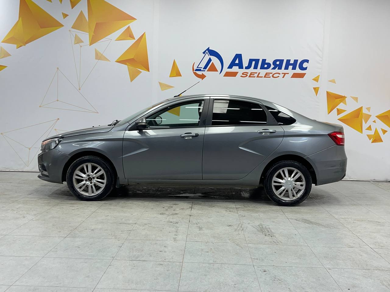 LADA VESTA