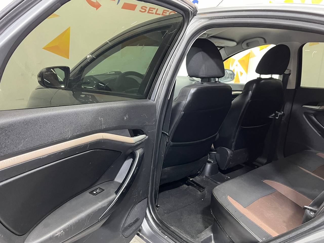 LADA VESTA