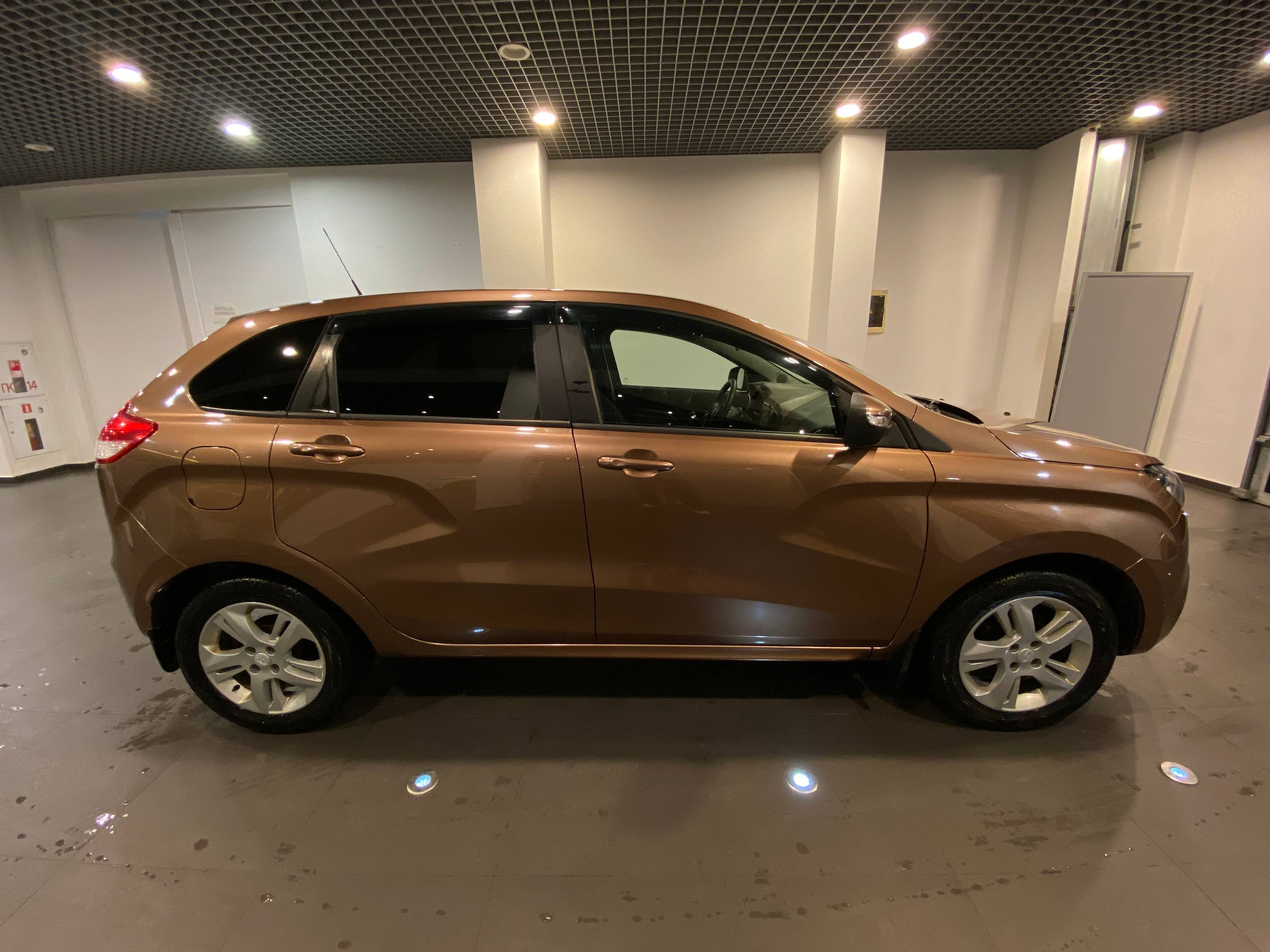 LADA XRAY