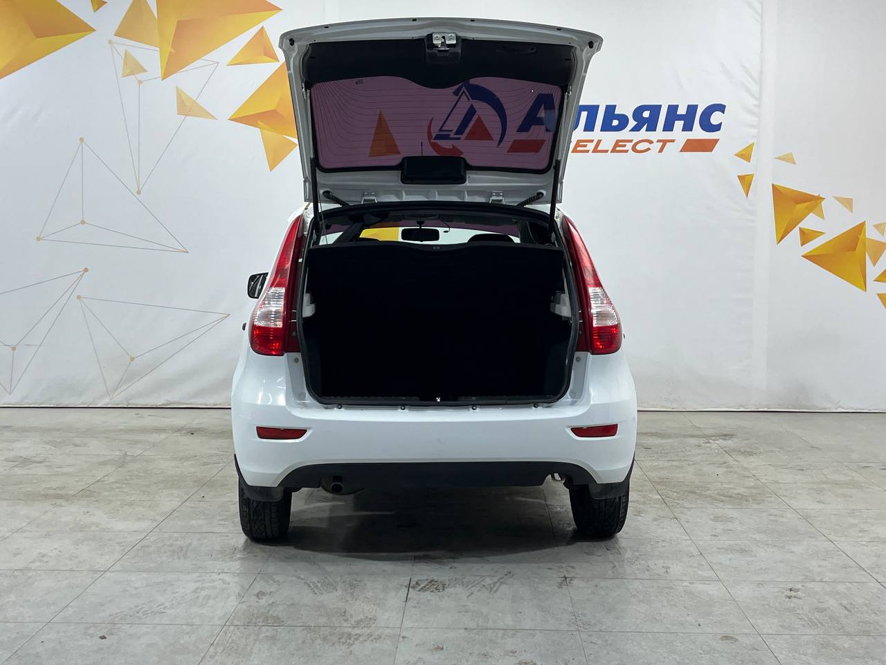 LADA KALINA
