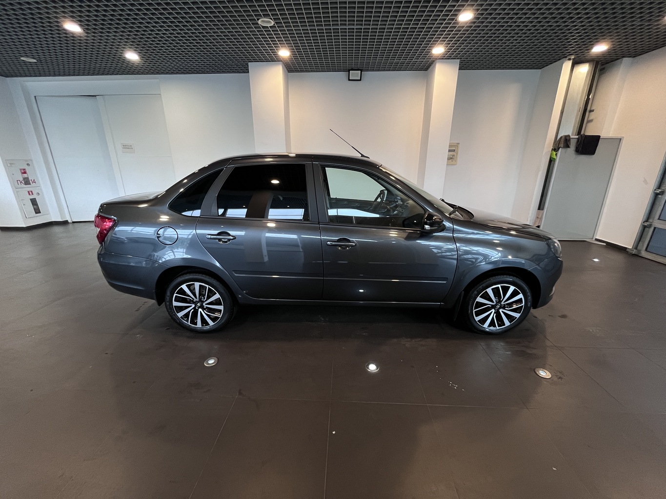 LADA GRANTA