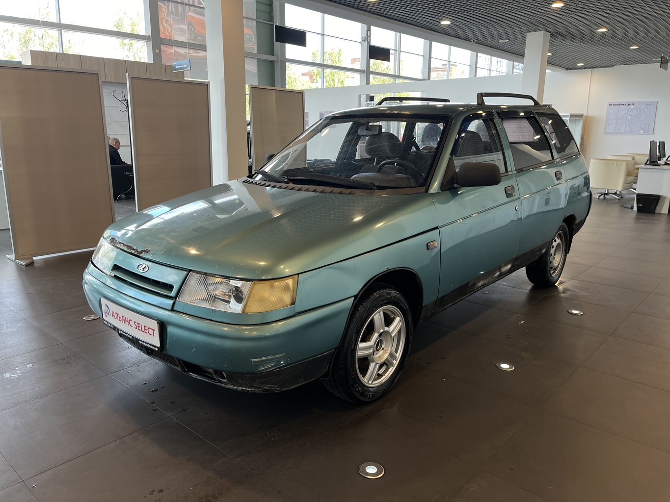 LADA 2111