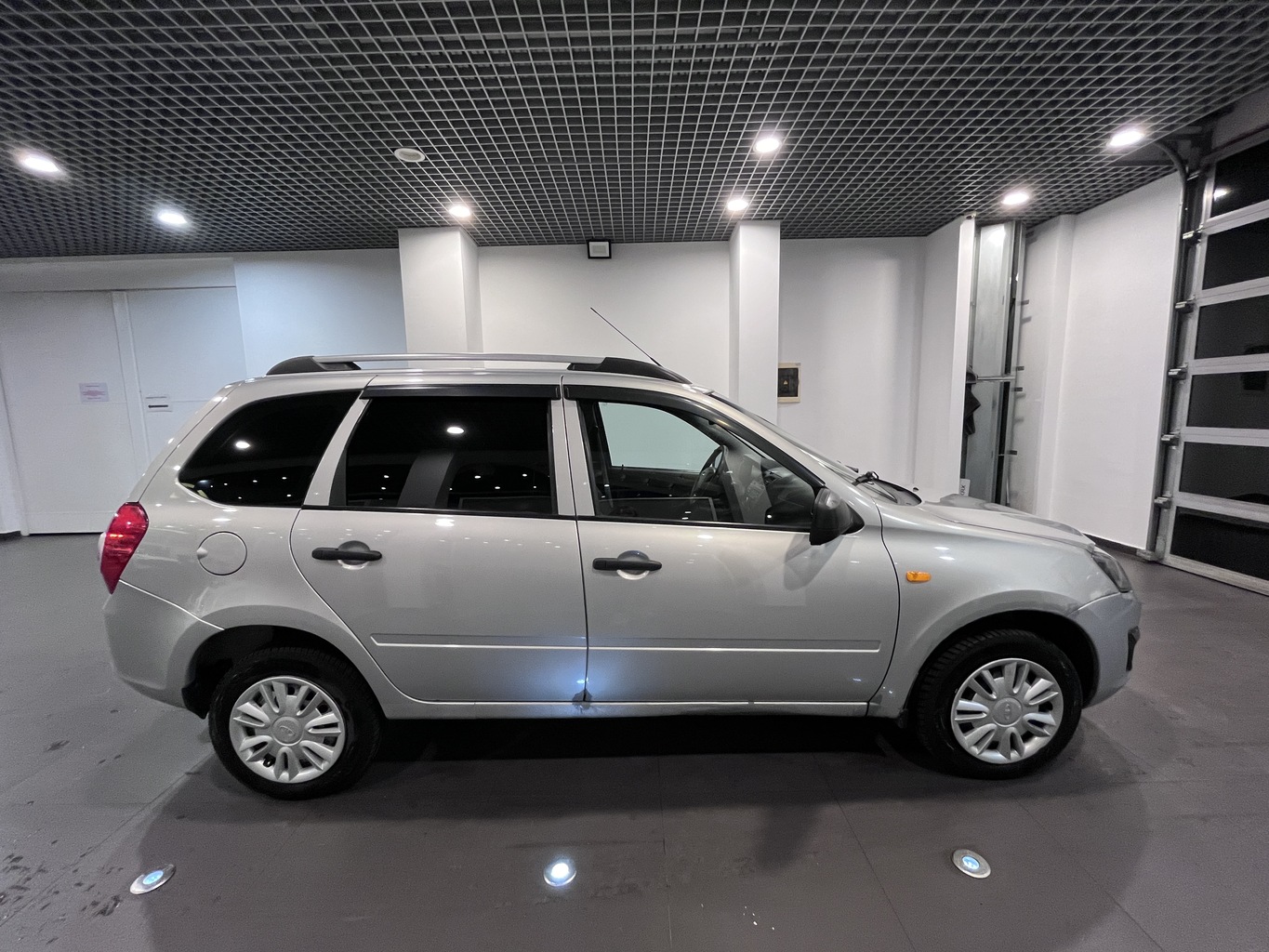 LADA KALINA