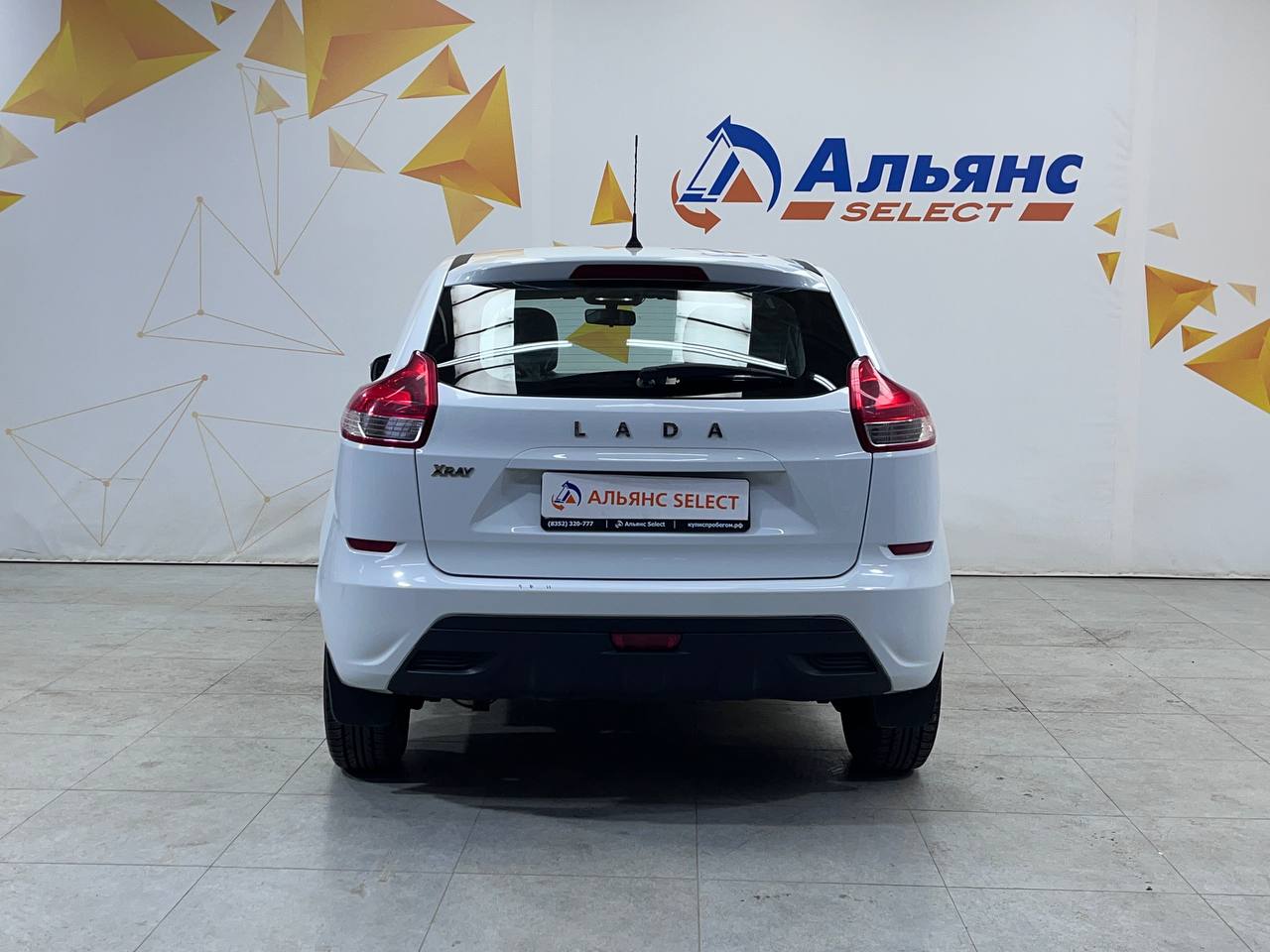 LADA XRAY