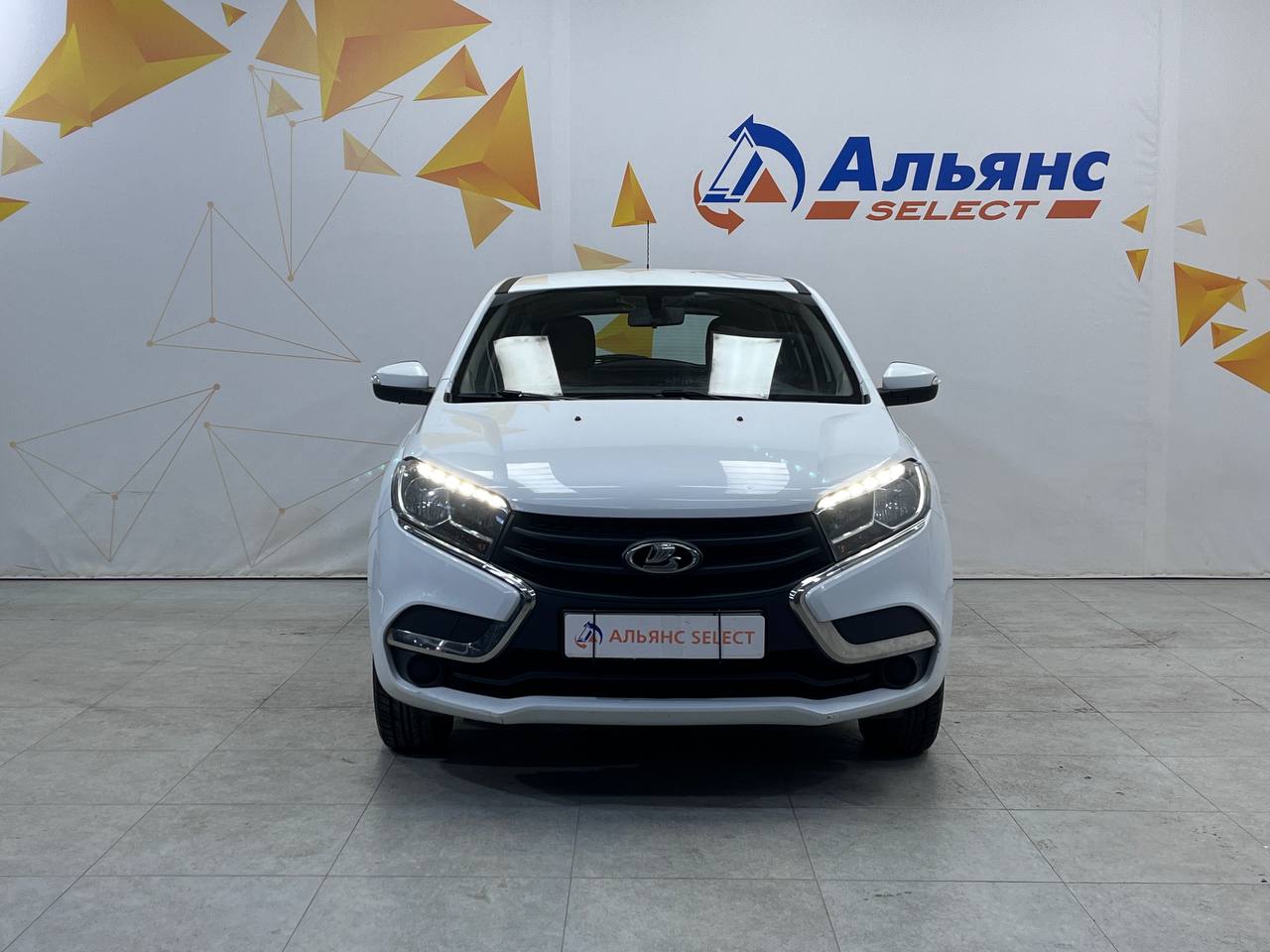 LADA XRAY
