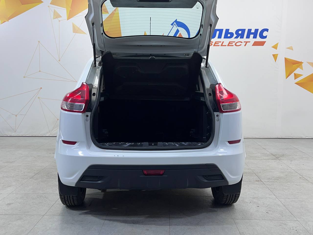 LADA XRAY