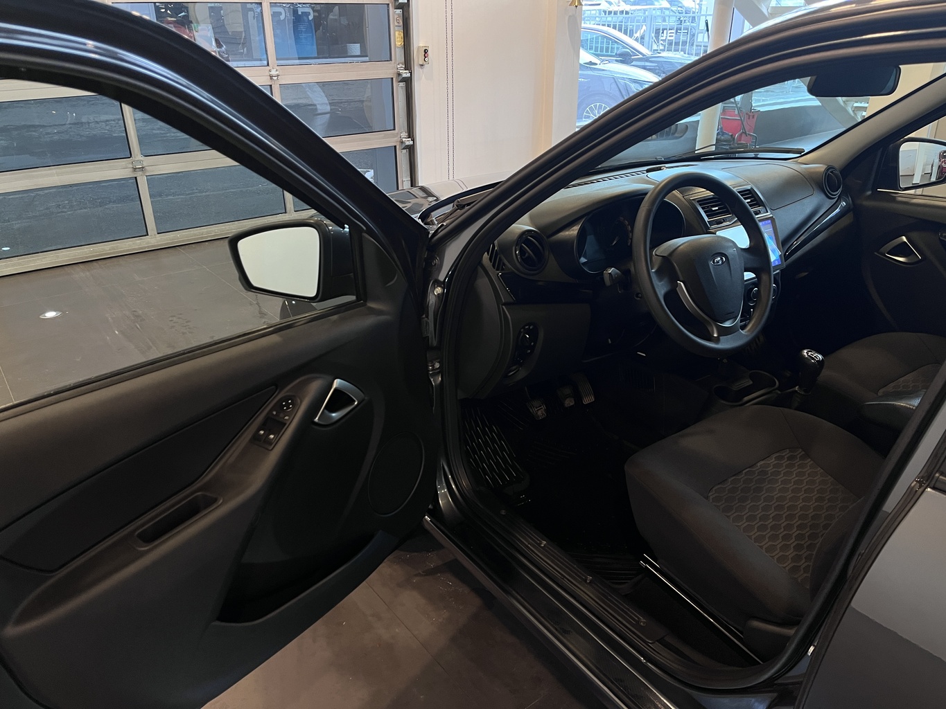 LADA GRANTA