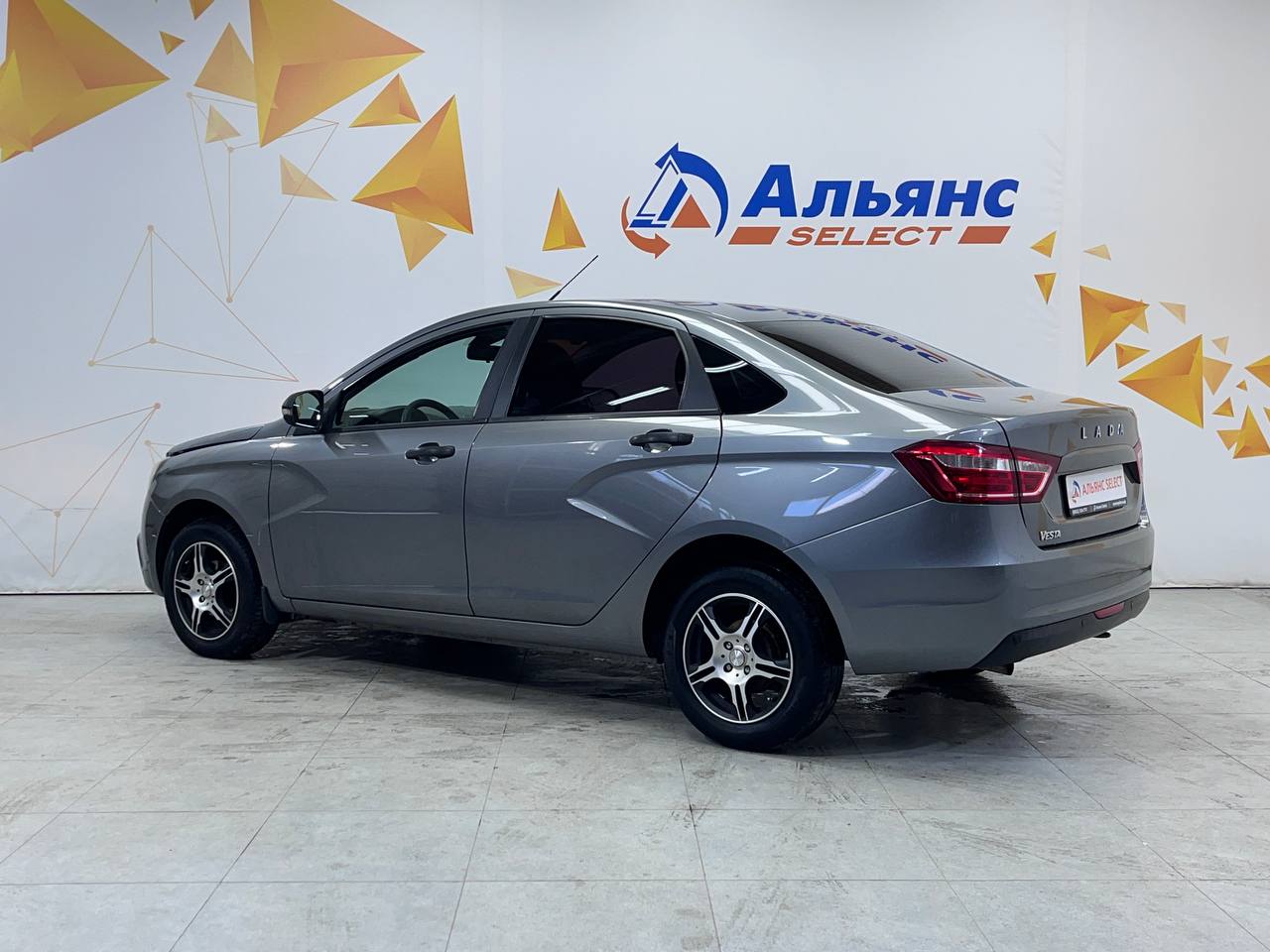 LADA VESTA