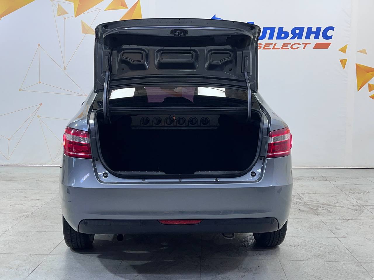 LADA VESTA