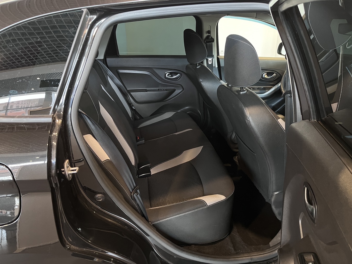 LADA XRAY