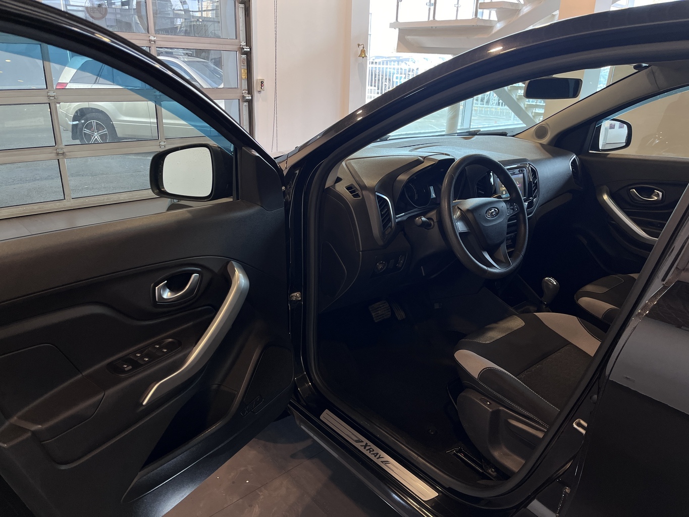 LADA XRAY