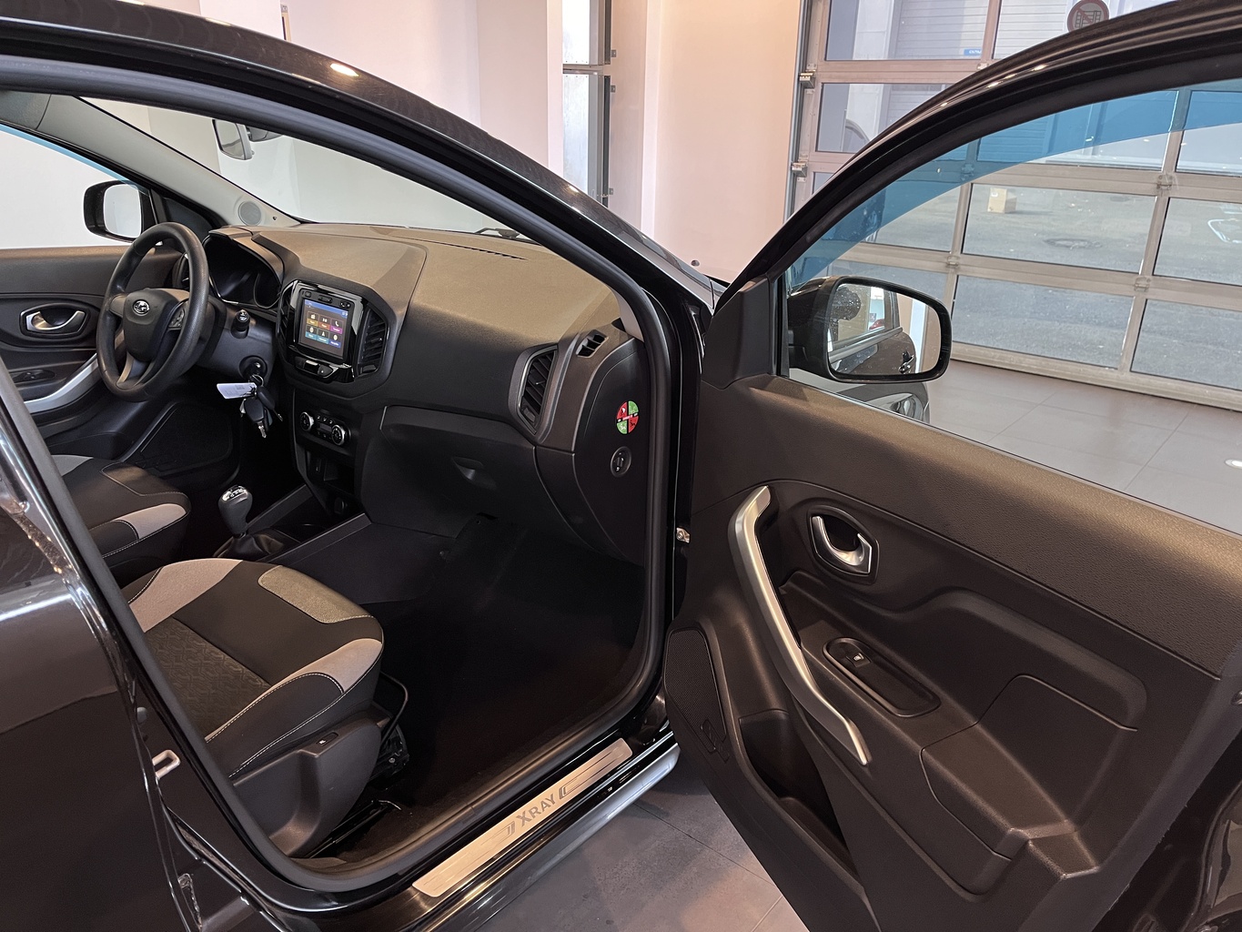 LADA XRAY