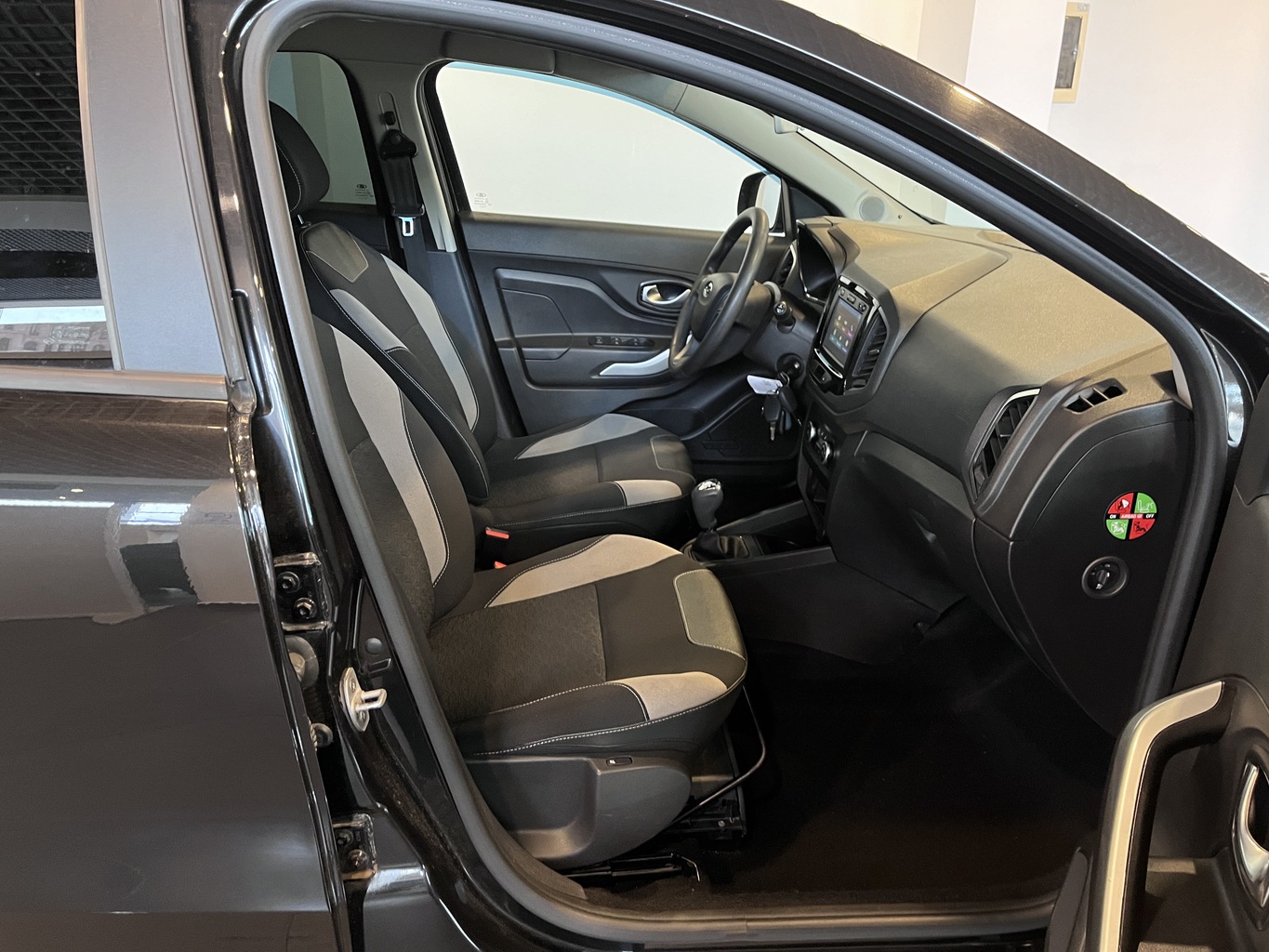 LADA XRAY