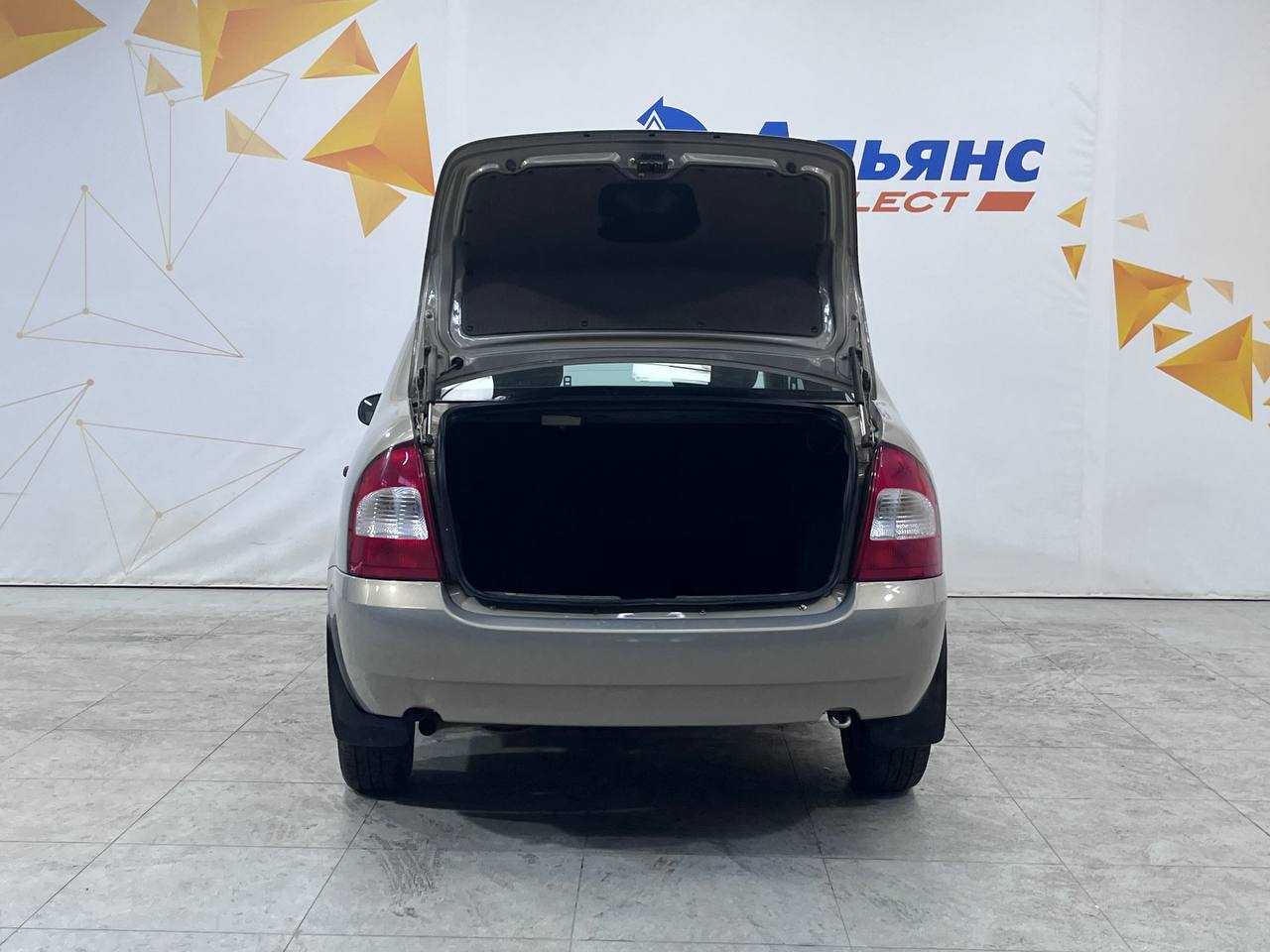 LADA KALINA