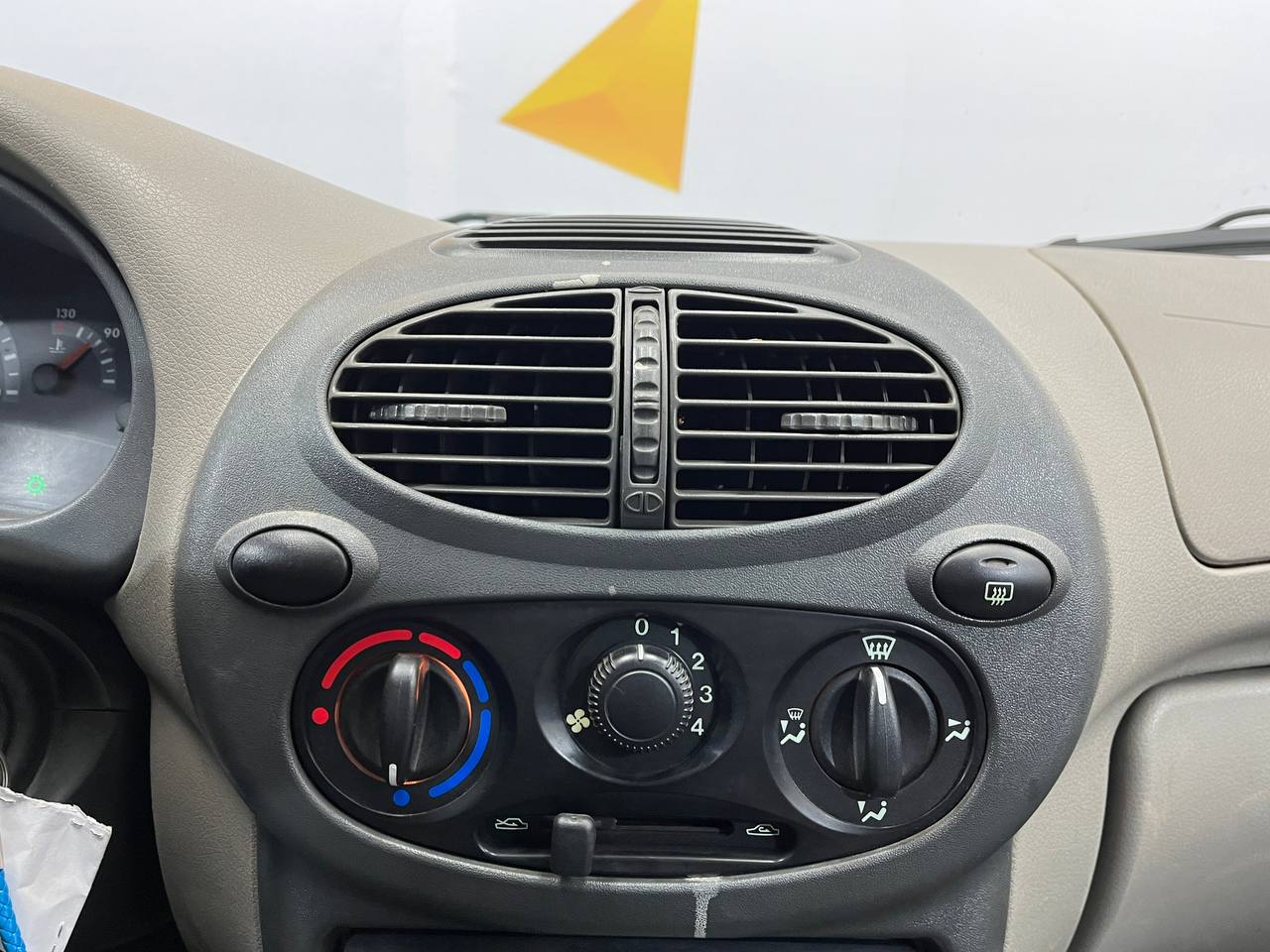 LADA KALINA