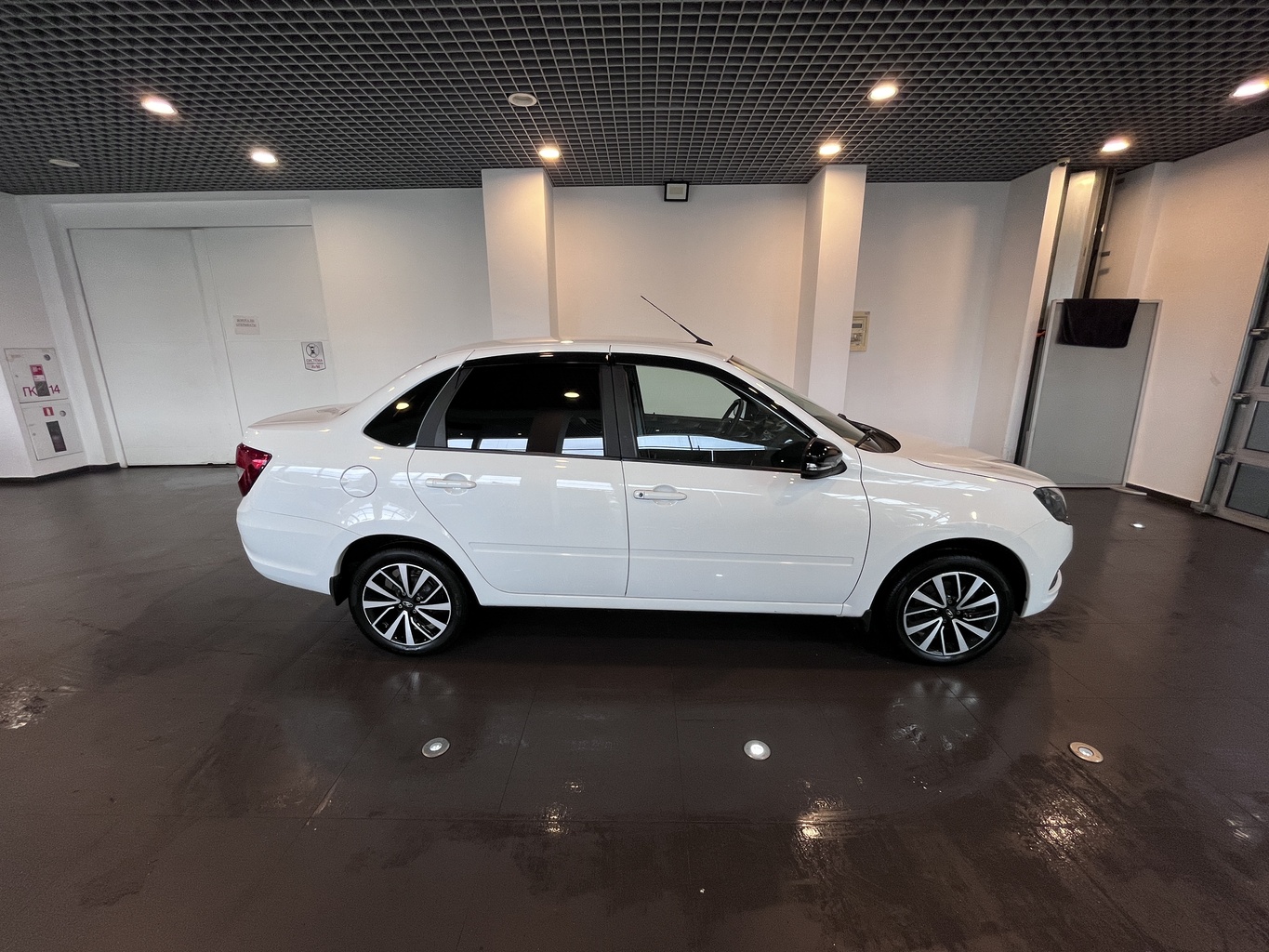 LADA GRANTA