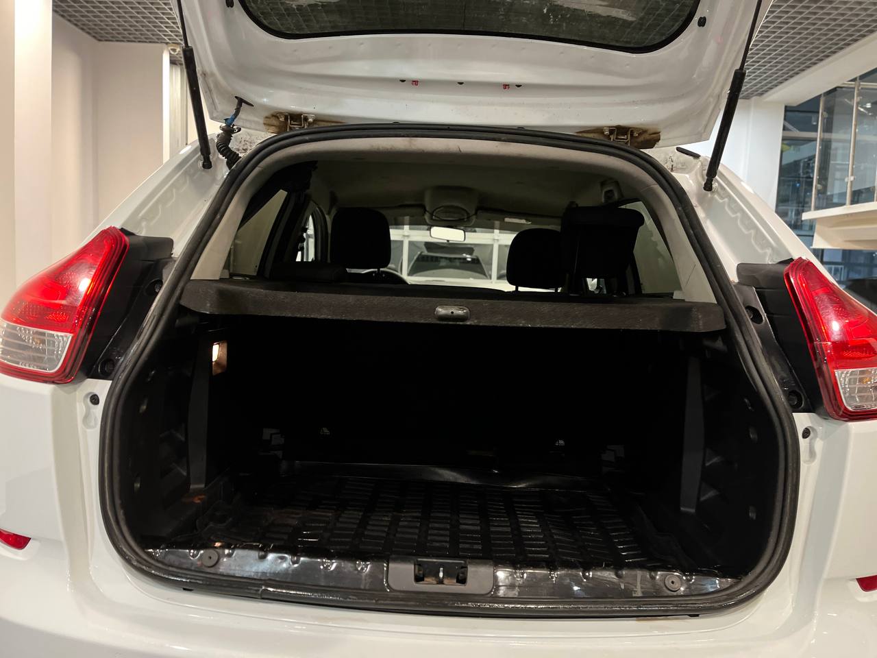 LADA XRAY