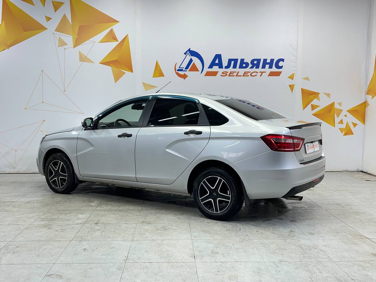 LADA VESTA