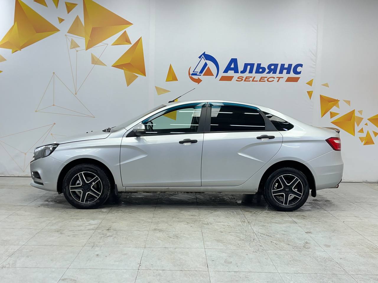 LADA VESTA