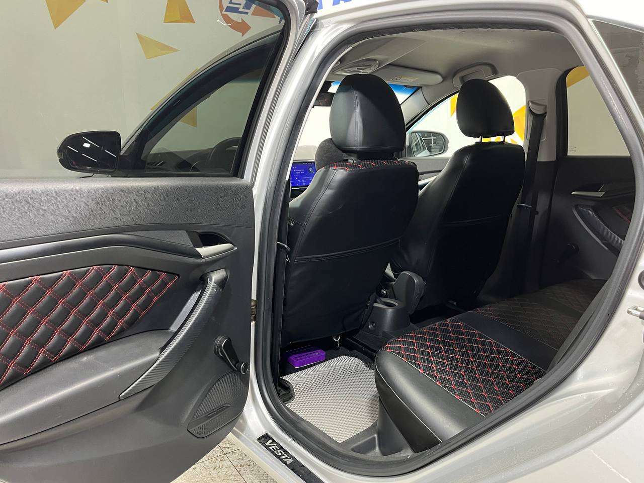 LADA VESTA
