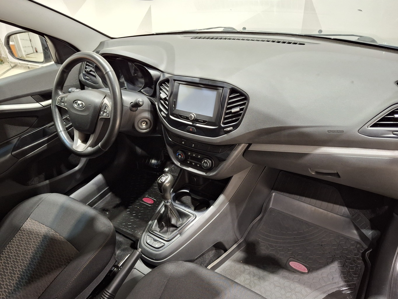 LADA VESTA