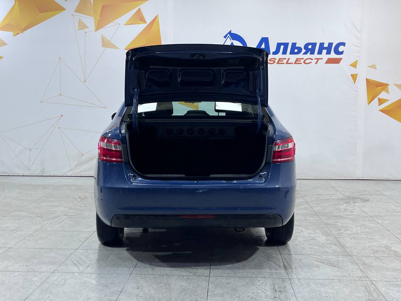 LADA VESTA