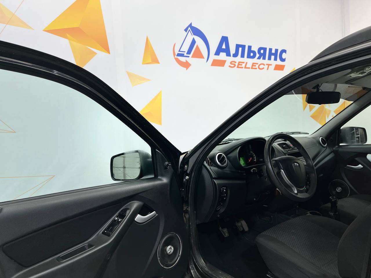 LADA KALINA
