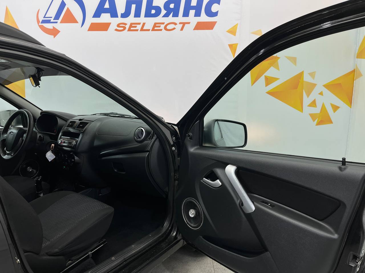 LADA KALINA