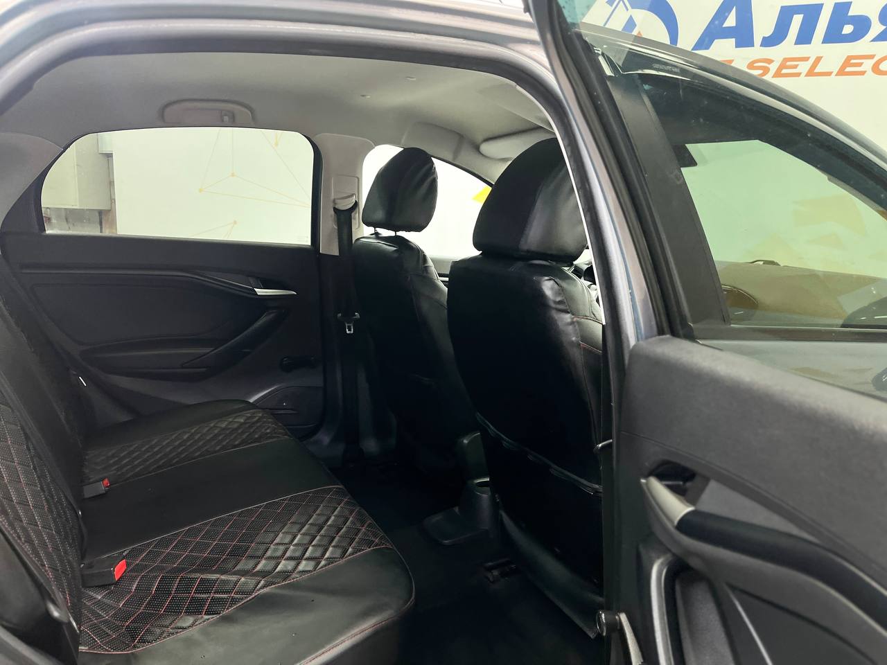 LADA VESTA