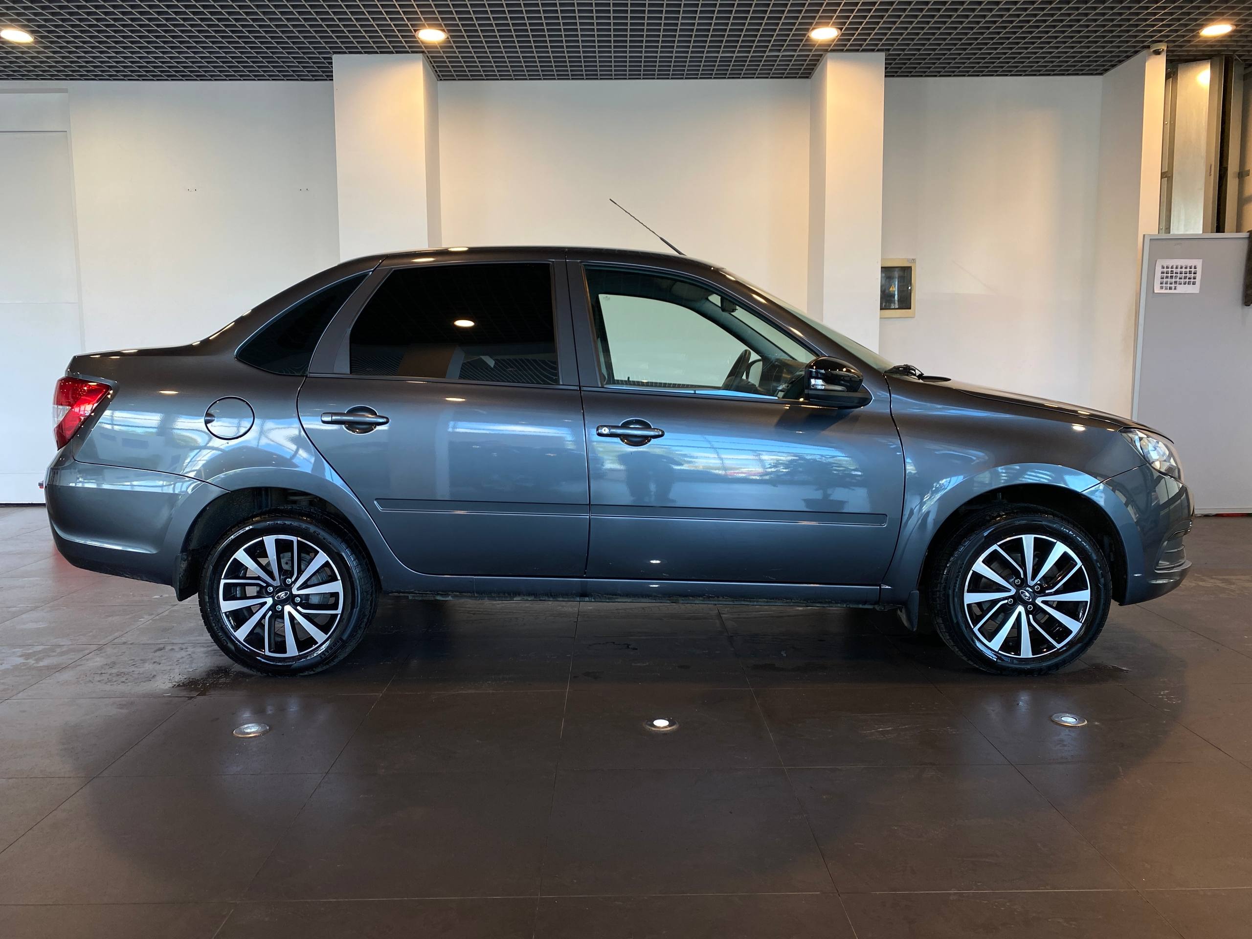 LADA GRANTA