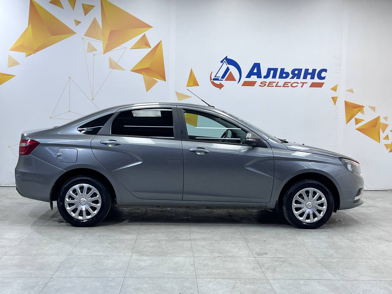 LADA VESTA