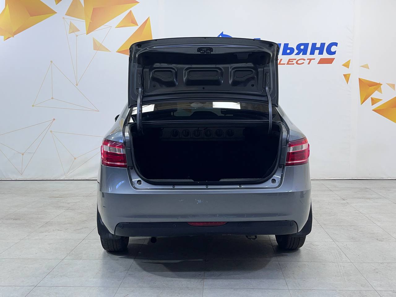 LADA VESTA