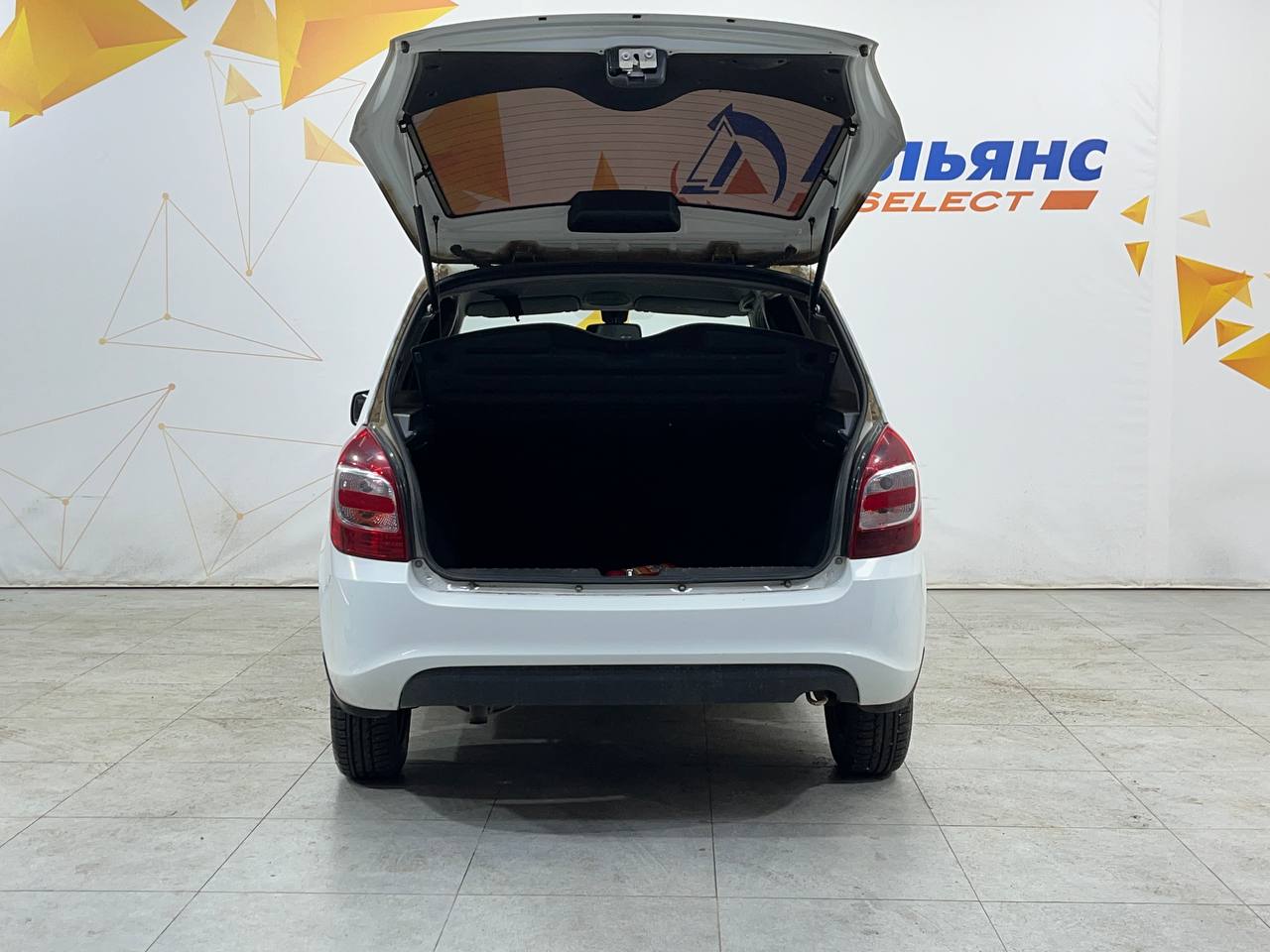 LADA KALINA