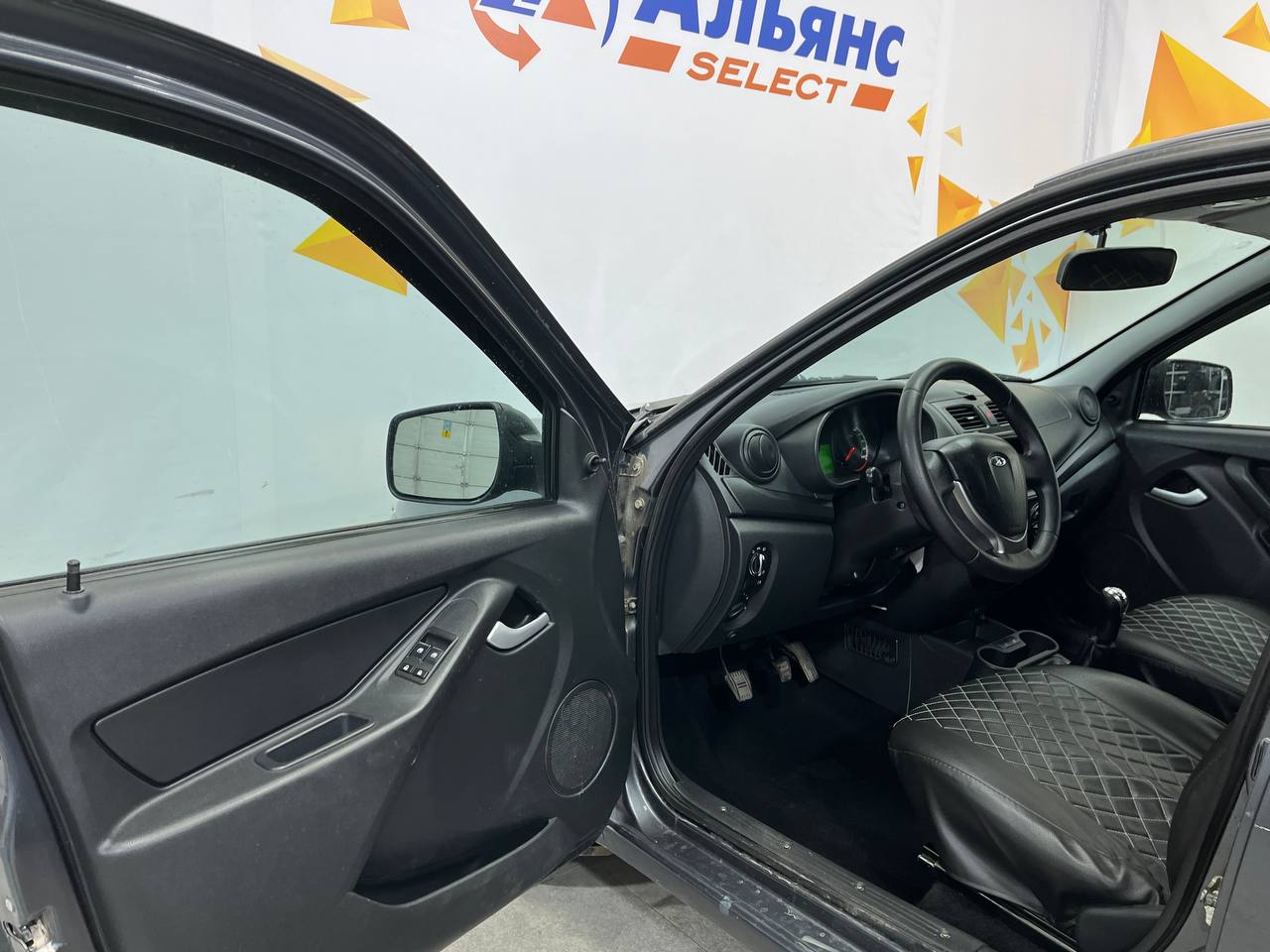 LADA KALINA