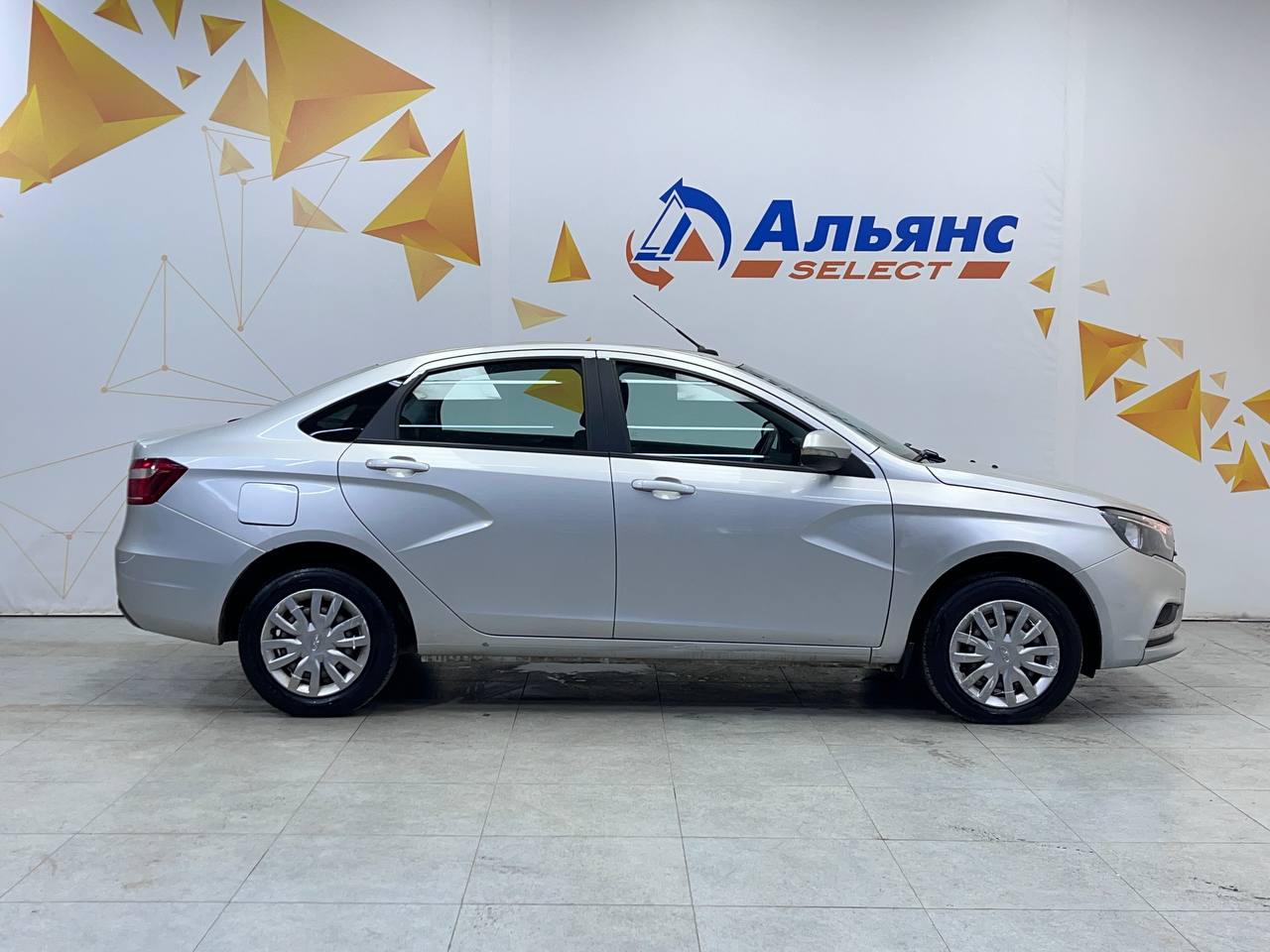 LADA VESTA