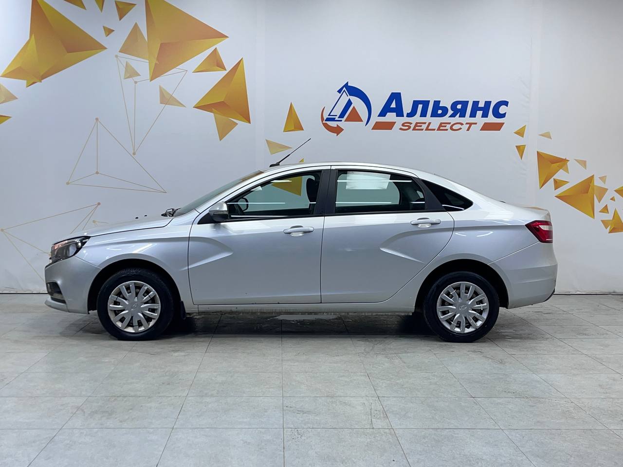 LADA VESTA
