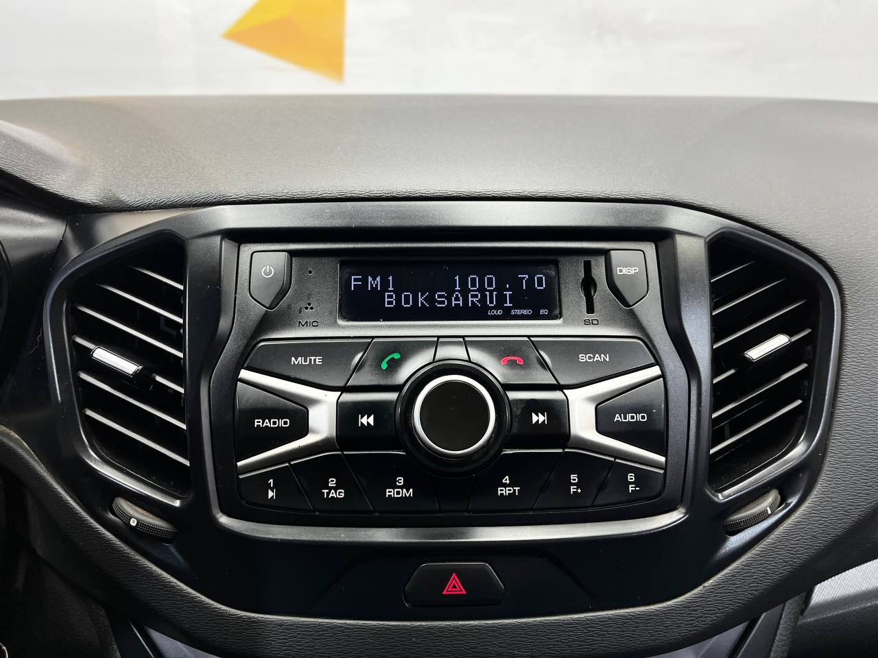 LADA VESTA